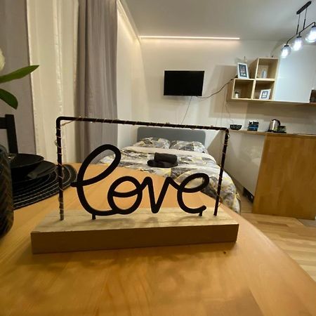 Love Glow Studio Krakow Bagian luar foto